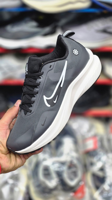 کتونی نایک زوم ایکس مسترکوالیتی /Nike Zoom X/سایز 38 تا 45/ فروش عمده و تک