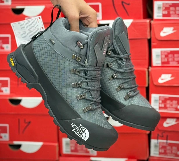بوت ضد آب و طبیعت گردی نورث فیس The North Face مسترکوالیتی (خرید عمده و تک - سایز ۴۰ تا ۴۵)