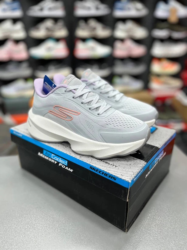 کتونی اسکیچرز زنانه هایپر برست مسترکوالیتی /سایز 37 الی 40/Skechers Hyper Burst/ فروش عمده و تک