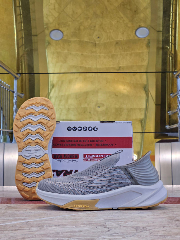 کفشی طبی اسکیچرز اسلیپ مسترکوالیتی بدون بند/Skechers Slip-ins/ سایز 40 الی 45/ فروش عمده و تک